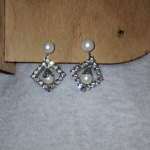 CORO Pearl Drop Screwback Earrings
